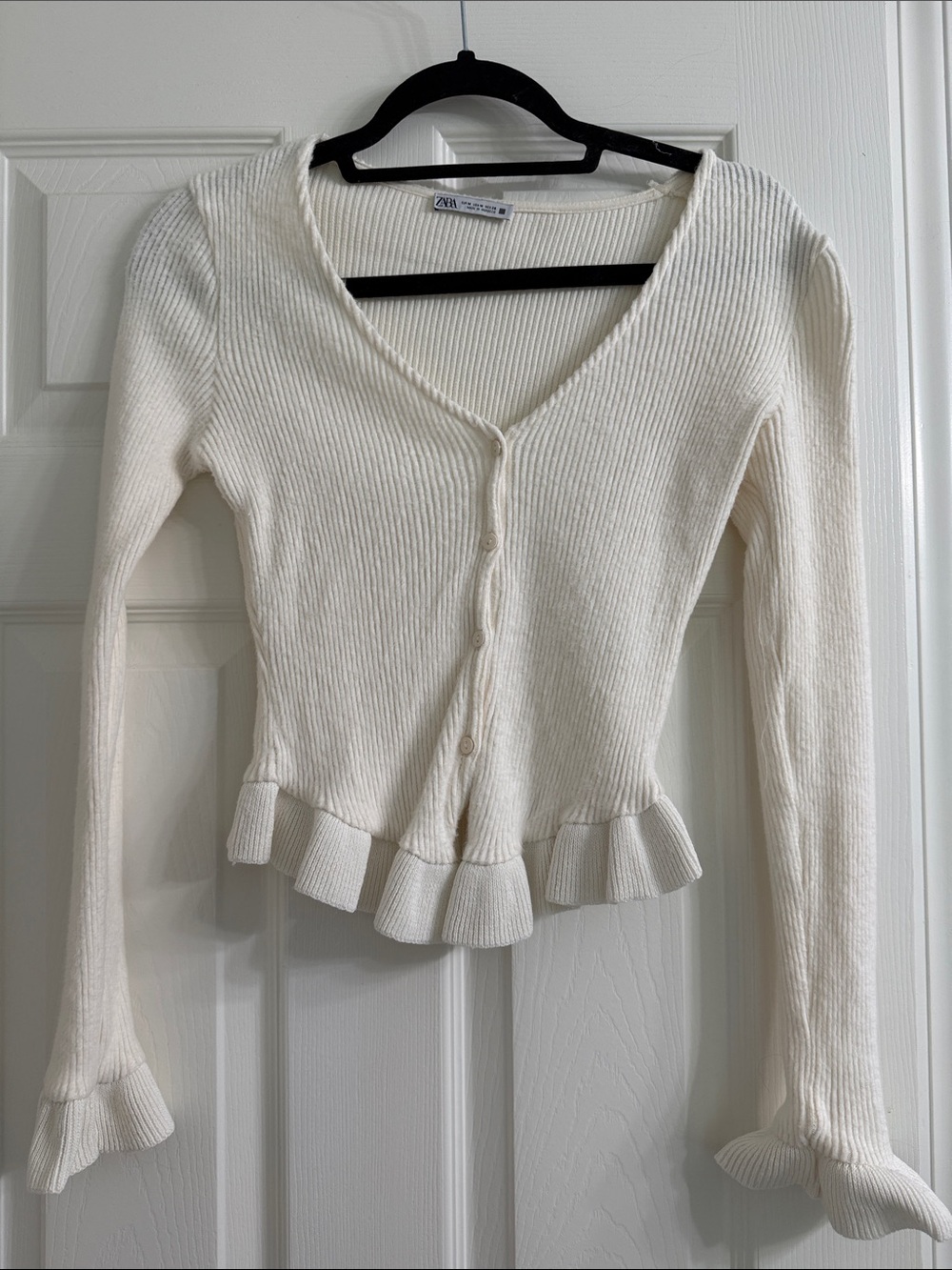 Zara Cream Ribbed Ruffle-Hem Buttoned top